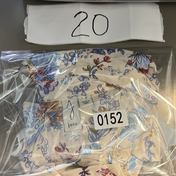 JOIE FLORAL SATIN BUTTON DOWN LIGHTWEIGHT SHORT SLEEVE BLOUSE TOP SIZE S/P - Picture 9 of 9